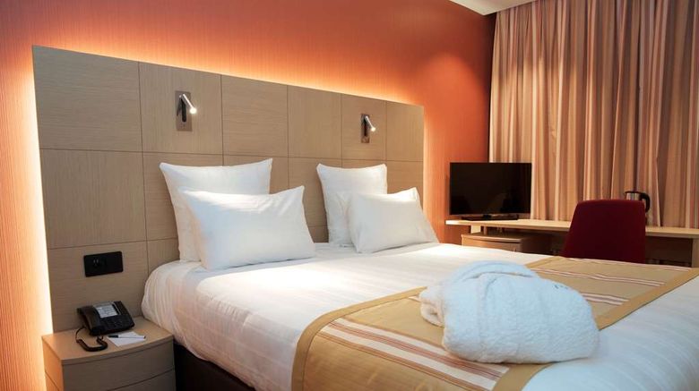 <b>Nash Airport Hotel Room</b>. Images powered by <a href="https://iceportal.shijigroup.com/" title="IcePortal" target="_blank">IcePortal</a>.
