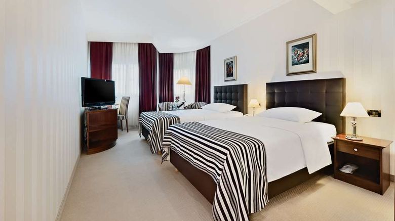 <b>Dubrovnik Hotel Room</b>. Images powered by <a href="https://iceportal.shijigroup.com/" title="IcePortal" target="_blank">IcePortal</a>.