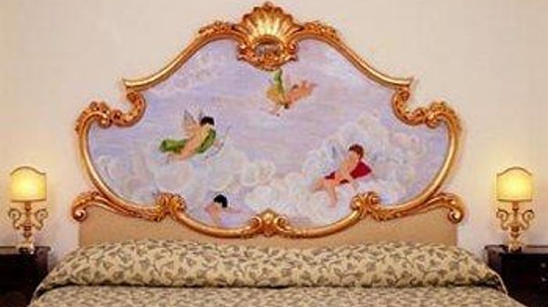 <b>Hotel Punta Regina Room</b>. Images powered by <a href="https://iceportal.shijigroup.com/" title="IcePortal" target="_blank">IcePortal</a>.