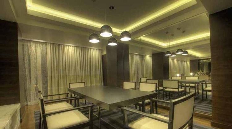 Avari Towers Karachi Room