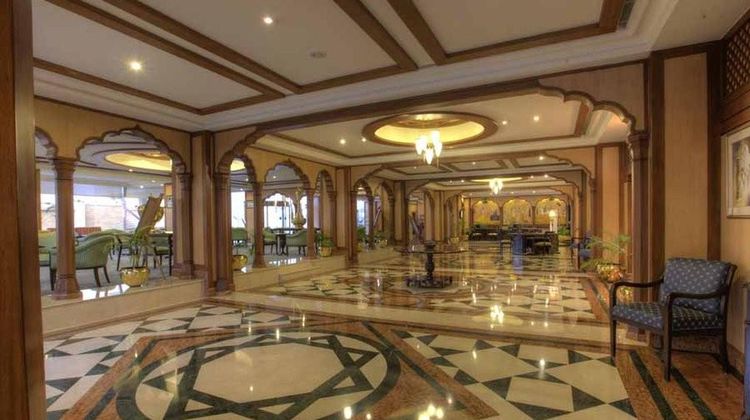 Avari Towers Karachi Lobby