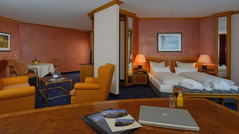 <b>The Monarch Hotel Suite</b>. Images powered by <a href="https://iceportal.shijigroup.com/" title="IcePortal" target="_blank">IcePortal</a>.