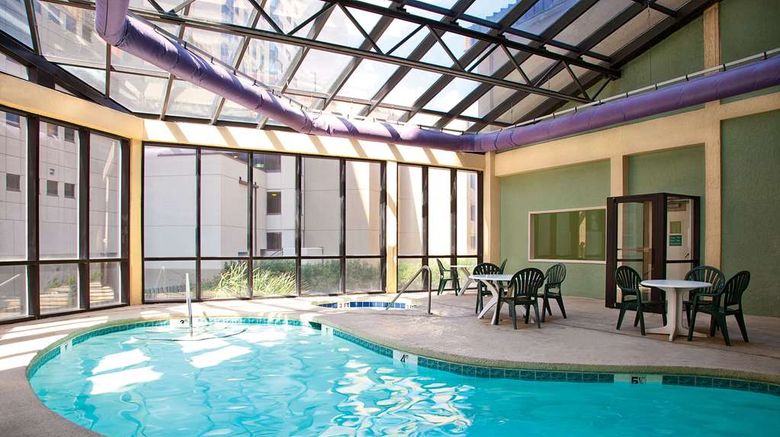 <b>Beach Cove Resort Pool</b>. Images powered by <a href="https://iceportal.shijigroup.com/" title="IcePortal" target="_blank">IcePortal</a>.