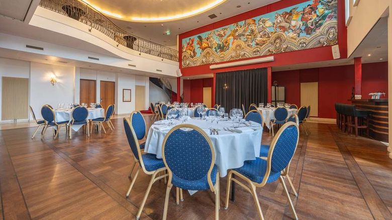 <b>Amrath Grand Hotel de l'Empereur Meeting</b>. Images powered by <a href="https://iceportal.shijigroup.com/" title="IcePortal" target="_blank">IcePortal</a>.