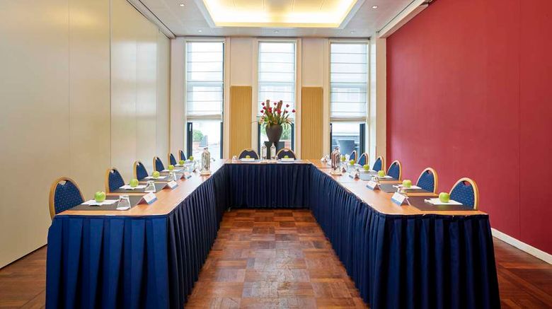 <b>Amrath Grand Hotel de l'Empereur Meeting</b>. Images powered by <a href="https://iceportal.shijigroup.com/" title="IcePortal" target="_blank">IcePortal</a>.