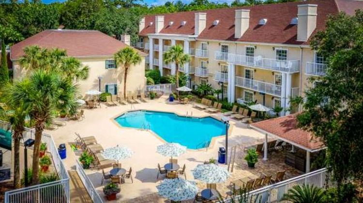 Palmera Inn and Suites Exterior
