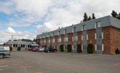 Twin Pine Inn & Suites