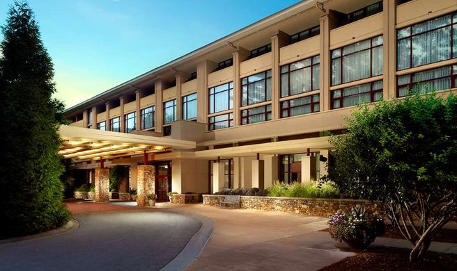 Emory Conference Center Hotel Exterior