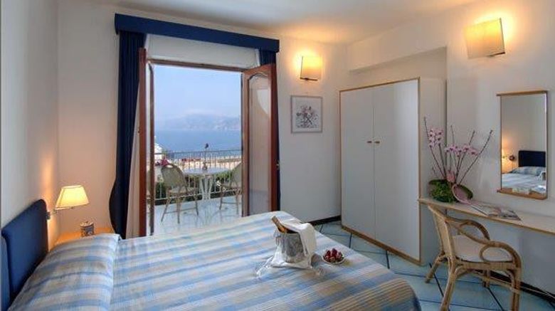 <b>Le Fioriere Hotel Room</b>. Images powered by <a href="https://iceportal.shijigroup.com/" title="IcePortal" target="_blank">IcePortal</a>.