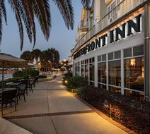 The Waterfront Inn Exterior