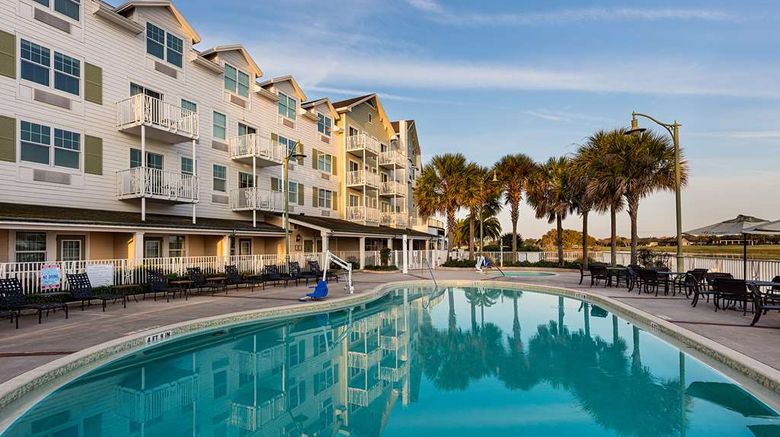 <b>The Waterfront Inn Pool</b>. Images powered by <a href="https://iceportal.shijigroup.com/" title="IcePortal" target="_blank">IcePortal</a>.