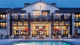 <b>Walnut Beach Resort Exterior</b>. Images powered by <a href="https://iceportal.shijigroup.com/" title="IcePortal" target="_blank">IcePortal</a>.