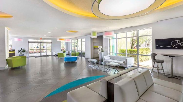 Avanti Resort Orlando Lobby