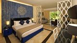 <b>Ocean Maya Royale Suite</b>. Images powered by <a href="https://iceportal.shijigroup.com/" title="IcePortal" target="_blank">IcePortal</a>.