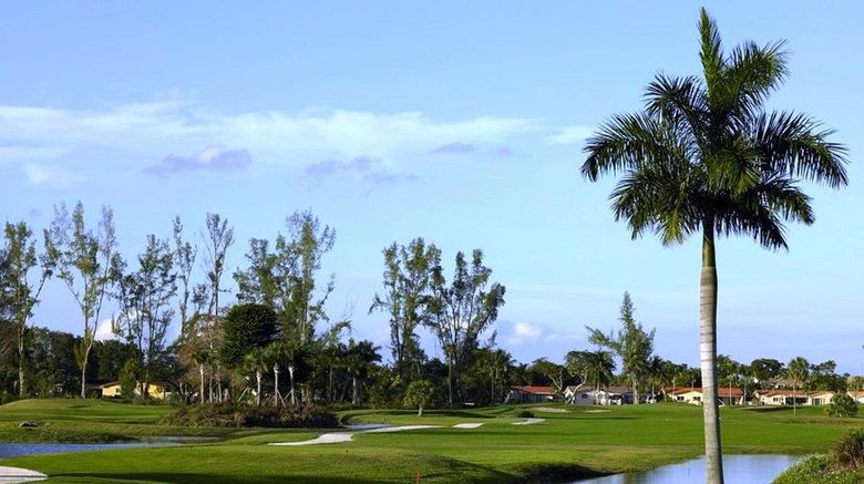 <b>Shula's Hotel Golf</b>. Images powered by <a href="https://iceportal.shijigroup.com/" title="IcePortal" target="_blank">IcePortal</a>.