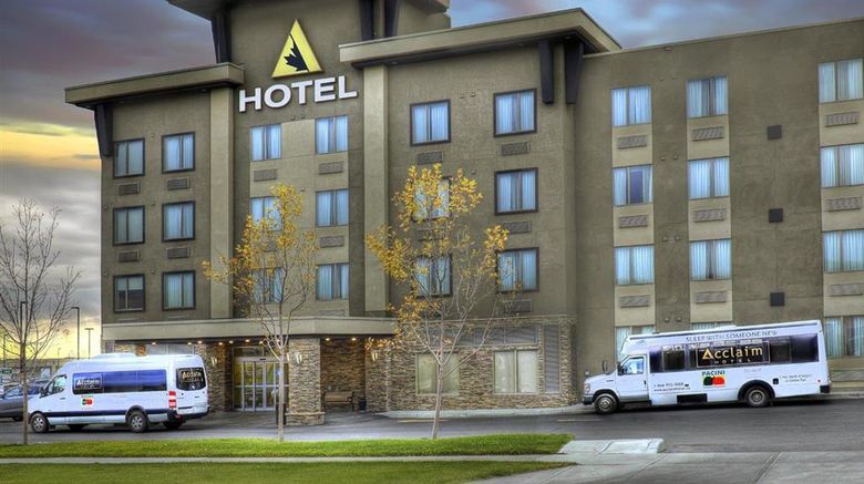 Acclaim Hotel Calgary Airport Exterior. Images powered by <a href="https://iceportal.shijigroup.com" target="_blank" rel="noopener">Ice Portal</a>.