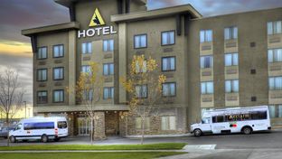 Acclaim Hotel Calgary Airport