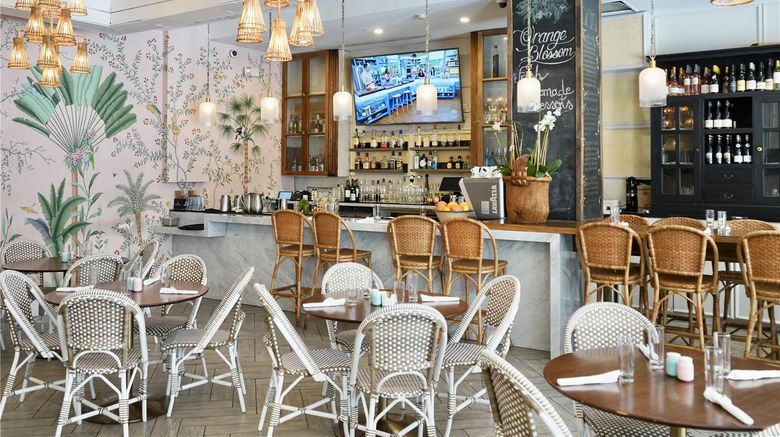 <b>South Beach Hotel Restaurant</b>. Images powered by <a href="https://iceportal.shijigroup.com/" title="IcePortal" target="_blank">IcePortal</a>.