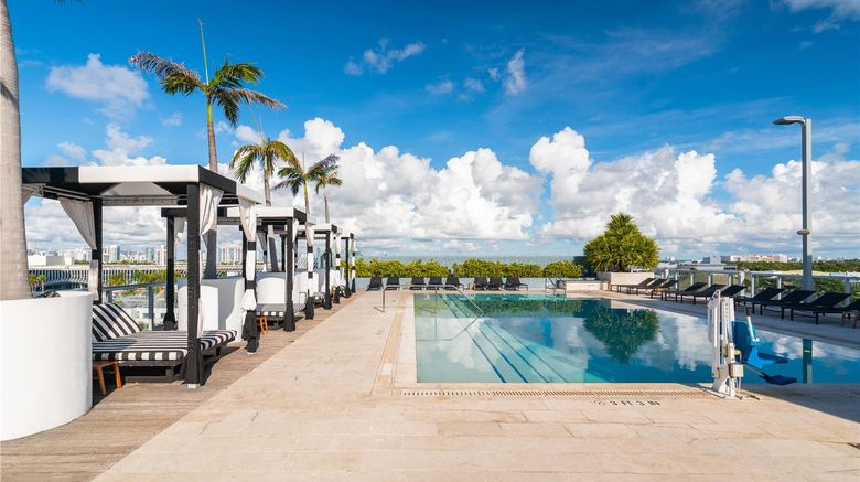 <b>South Beach Hotel Pool</b>. Images powered by <a href="https://iceportal.shijigroup.com/" title="IcePortal" target="_blank">IcePortal</a>.