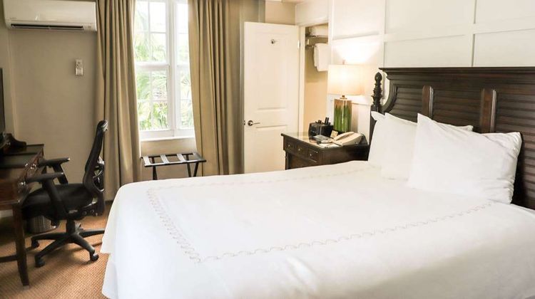 Riverside Hotel Suite