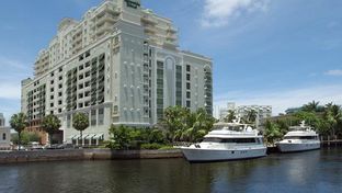 Riverside Hotel