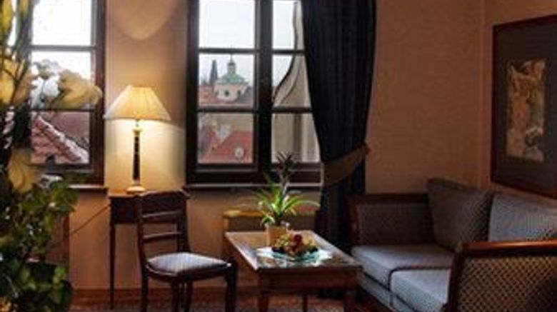 <b>Golden Well Hotel Room</b>. Images powered by <a href="https://iceportal.shijigroup.com/" title="IcePortal" target="_blank">IcePortal</a>.