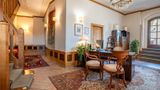 Golden Well Hotel Lobby