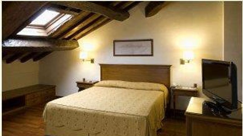 <b>Albergo Delle Notarie Room</b>. Images powered by <a href="https://iceportal.shijigroup.com/" title="IcePortal" target="_blank">IcePortal</a>.
