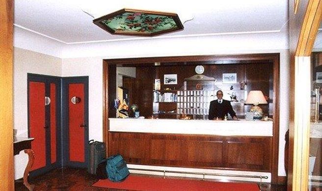 Hotel Miravalle Lobby