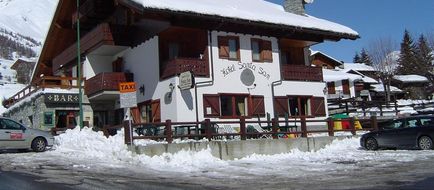 Hotel Santa San Exterior