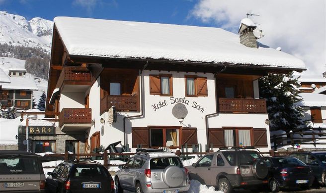 Hotel Santa San Exterior
