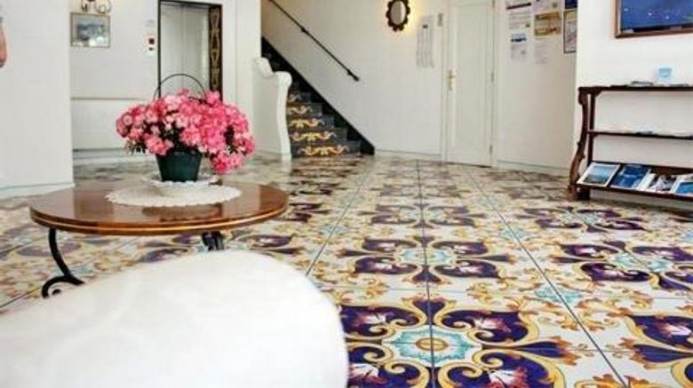 <b>Hotel Savoia Positano Lobby</b>. Images powered by <a href="https://iceportal.shijigroup.com/" title="IcePortal" target="_blank">IcePortal</a>.