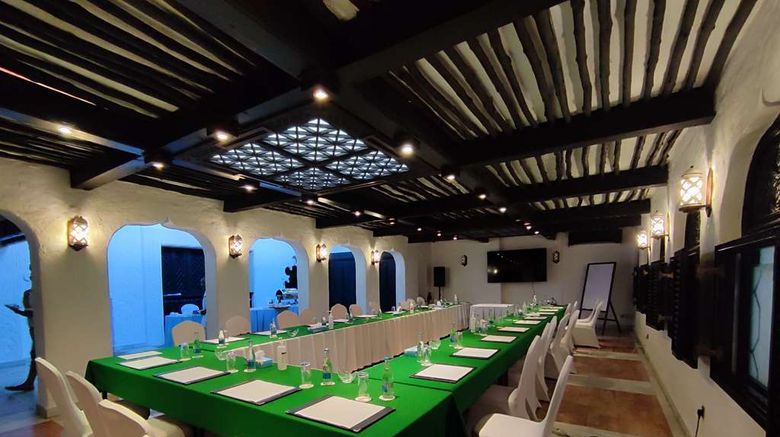 <b>Serena Beach Hotel & Spa Meeting</b>. Images powered by <a href="https://iceportal.shijigroup.com/" title="IcePortal" target="_blank">IcePortal</a>.
