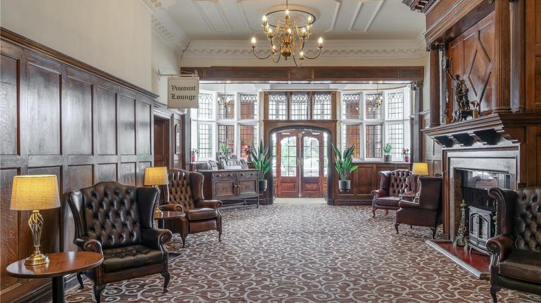 <b>Britannia Russ Hill Hotel Gatwick Lobby</b>. Images powered by <a href="https://iceportal.shijigroup.com/" title="IcePortal" target="_blank">IcePortal</a>.