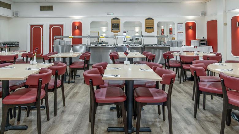 <b>Britannia Russ Hill Hotel Gatwick Restaurant</b>. Images powered by <a href="https://iceportal.shijigroup.com/" title="IcePortal" target="_blank">IcePortal</a>.