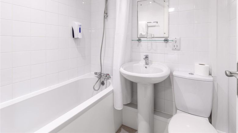 <b>Britannia Russ Hill Hotel Gatwick Room</b>. Images powered by <a href="https://iceportal.shijigroup.com/" title="IcePortal" target="_blank">IcePortal</a>.
