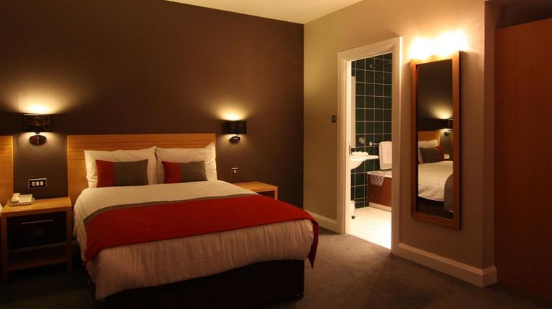 <b>City Hotel Room</b>. Images powered by <a href="https://iceportal.shijigroup.com/" title="IcePortal" target="_blank">IcePortal</a>.
