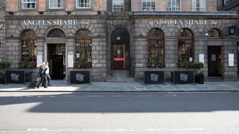 <b>Angels Share Exterior</b>. Images powered by <a href="https://iceportal.shijigroup.com/" title="IcePortal" target="_blank">IcePortal</a>.