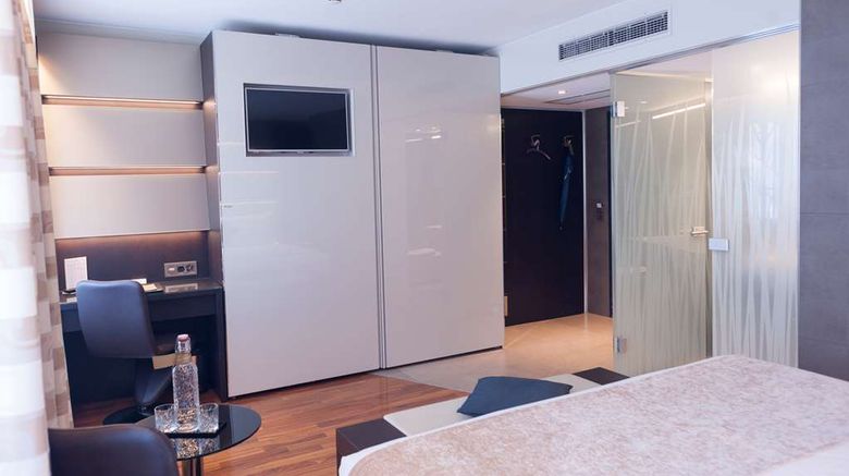<b>Hotel Krone Unterstrass Room</b>. Images powered by <a href="https://iceportal.shijigroup.com/" title="IcePortal" target="_blank">IcePortal</a>.