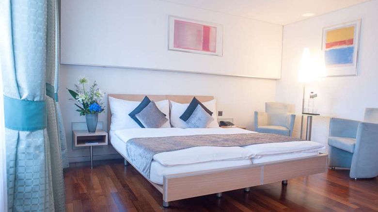 <b>Hotel Krone Unterstrass Room</b>. Images powered by <a href="https://iceportal.shijigroup.com/" title="IcePortal" target="_blank">IcePortal</a>.
