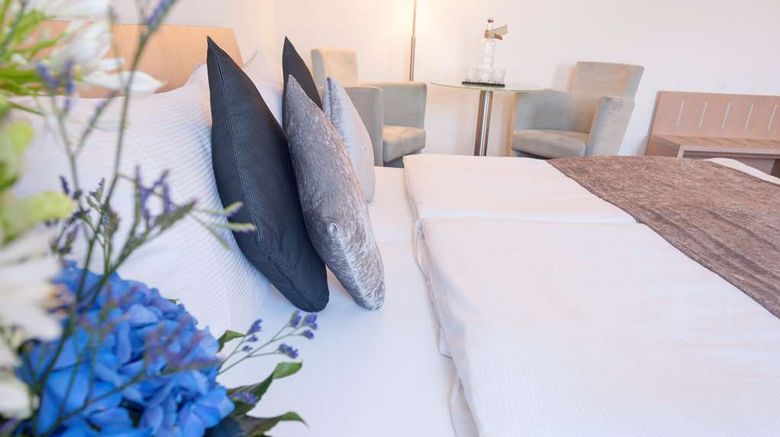 <b>Hotel Krone Unterstrass Room</b>. Images powered by <a href="https://iceportal.shijigroup.com/" title="IcePortal" target="_blank">IcePortal</a>.