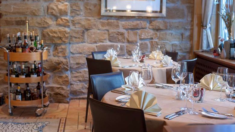 <b>Hotel Krone Unterstrass Restaurant</b>. Images powered by <a href="https://iceportal.shijigroup.com/" title="IcePortal" target="_blank">IcePortal</a>.