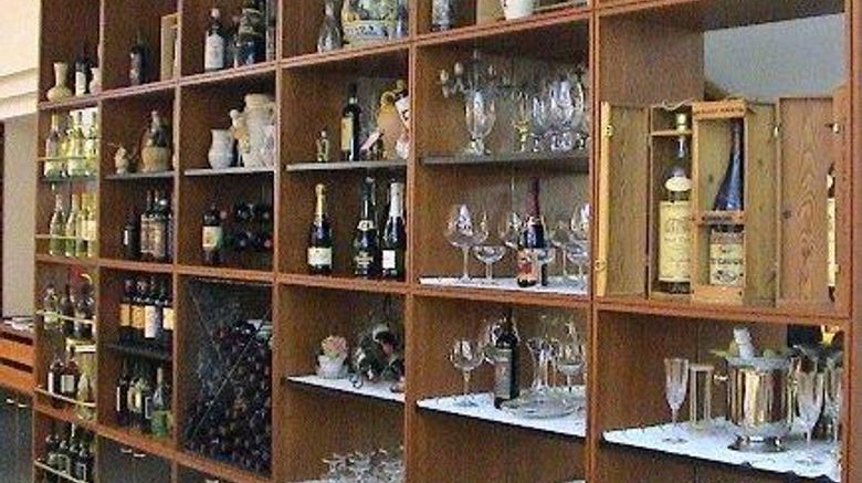 <b>Albergo Angiolino Restaurant</b>. Images powered by <a href="https://iceportal.shijigroup.com/" title="IcePortal" target="_blank">IcePortal</a>.
