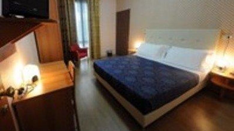 <b>Hotel Riviera Room</b>. Images powered by <a href="https://iceportal.shijigroup.com/" title="IcePortal" target="_blank">IcePortal</a>.