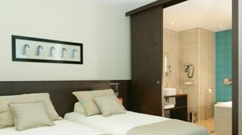 <b>Hotel du Pasino Room</b>. Images powered by <a href="https://iceportal.shijigroup.com/" title="IcePortal" target="_blank">IcePortal</a>.