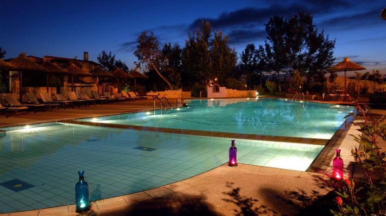 <b>Petrino Suites Hotel Pool</b>. Images powered by <a href="https://iceportal.shijigroup.com/" title="IcePortal" target="_blank">IcePortal</a>.