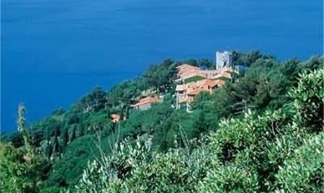 Hotel Torre Di Cala Piccola Exterior