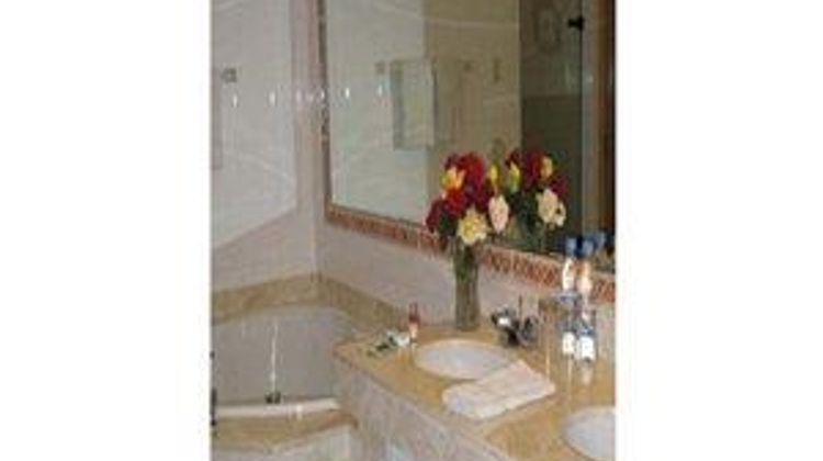 LP Los Portales Hotel Tarma Room