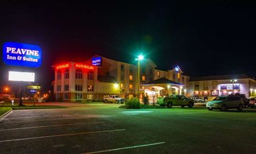 Peavine Inn & Suites