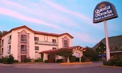 Quinta Dorada Hotel & Suites